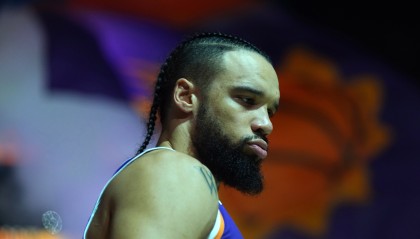 开云体育入口-鲍威尔：我们知道狄龙的伎俩 我一般不搭理&amp;但他要动手那我不惯着